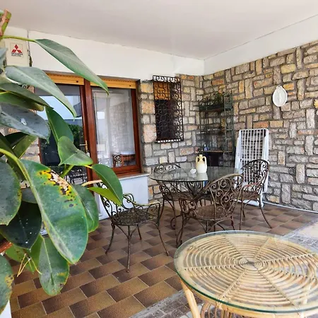 Un Ospite A Fontania Bed & Breakfast Gaeta
