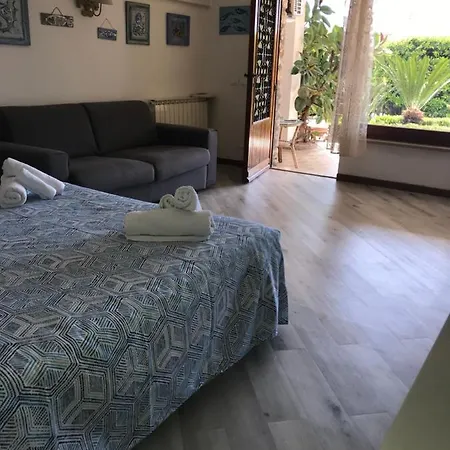 Un Ospite A Fontania Bed & Breakfast *